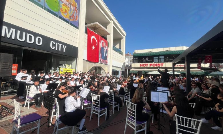 Genç yeteneklerden açık hava konseri | Edirne Ahval Gazetesi WhatsApp Image 2025 04 26 at 13.14.08 1 | Edirne Ahval Gazetesi