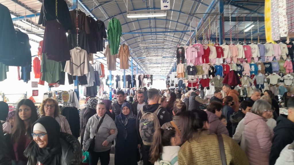 Ulus Pazar'na yoğun ilgi! | Edirne Ahval Gazetesi WhatsApp Image 2025 11 14 at 14.38.56 3 | Edirne Ahval Gazetesi