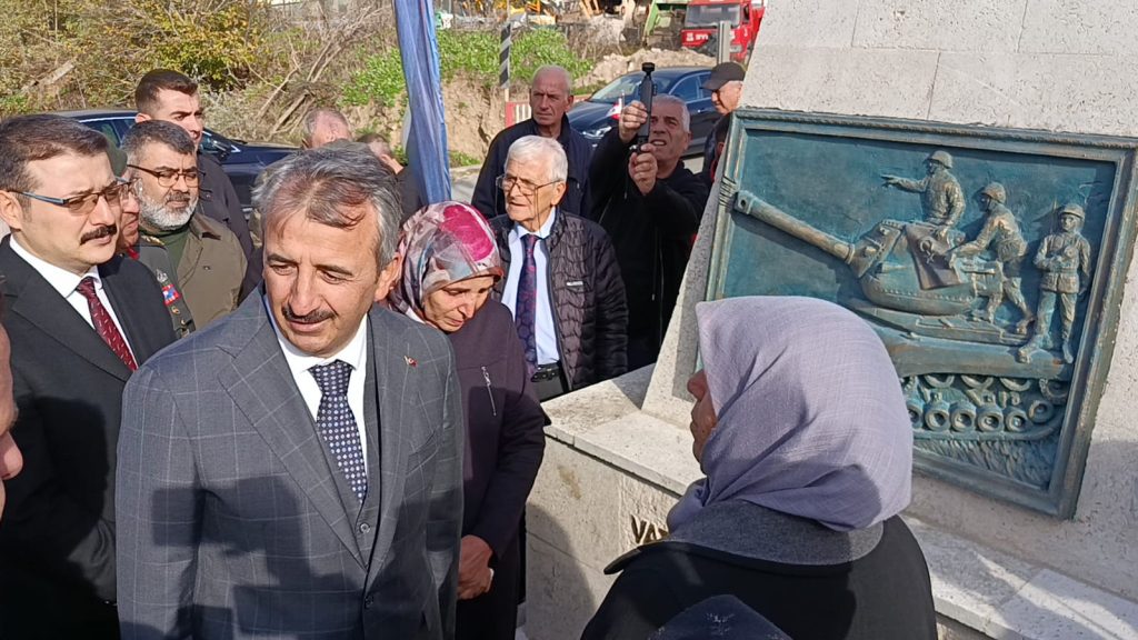 Üç şehide vefa | Edirne Ahval Gazetesi WhatsApp Image 2025 11 26 at 12.39.03 | Edirne Ahval Gazetesi