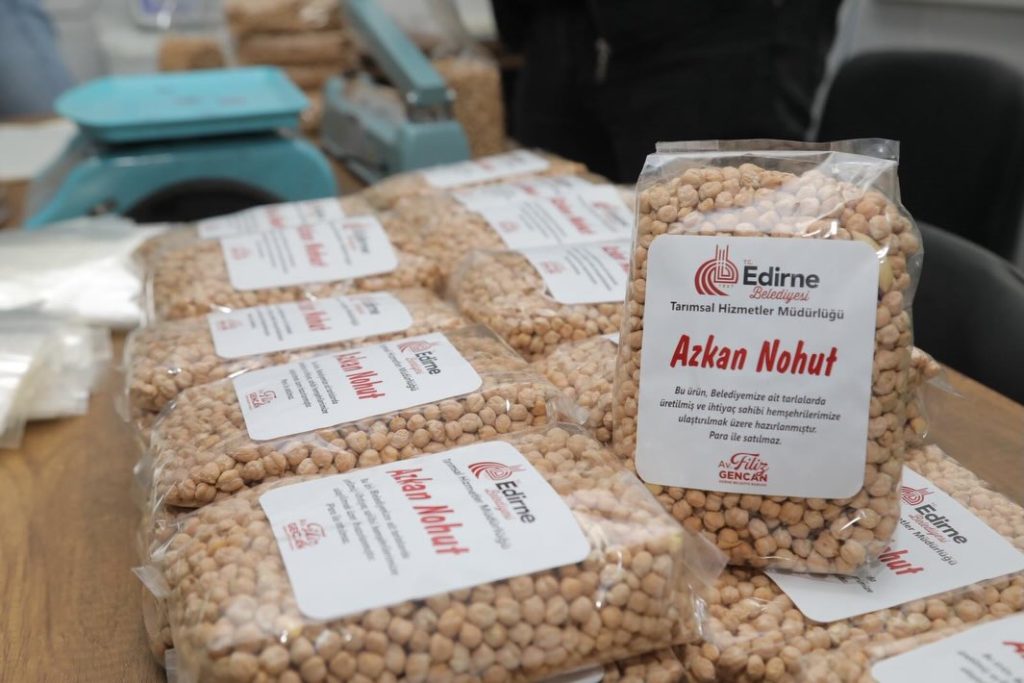Belediyede üretimi nohutlar ihtiyaç sahiplerine! | Edirne Ahval Gazetesi 605579719 18436357294105186 2891058929820658367 n | Edirne Ahval Gazetesi