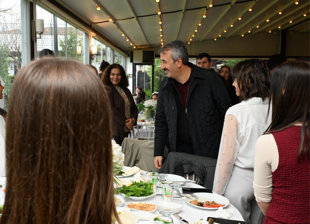 Koruma altındaki çocuklarla iç ısıtan buluşma | Edirne Ahval Gazetesi G8tQtE6WMAAKC7W | Edirne Ahval Gazetesi