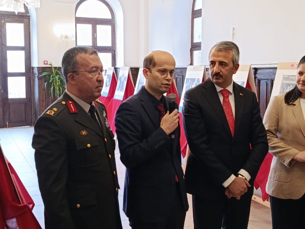 Atatürk'ün aile ilişkilerini yansıtan sergi | Edirne Ahval Gazetesi WhatsApp Image 2025 12 21 at 14.56.21 3 | Edirne Ahval Gazetesi