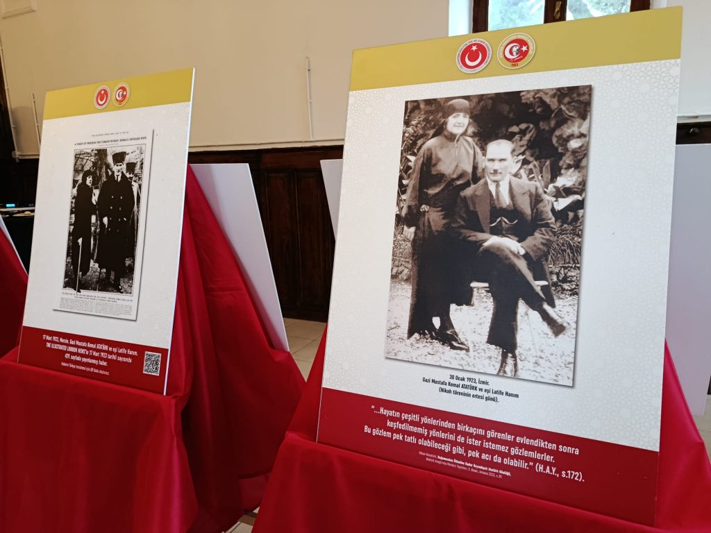 Atatürk'ün aile ilişkilerini yansıtan sergi | Edirne Ahval Gazetesi WhatsApp Image 2025 12 21 at 14.56.22 1 | Edirne Ahval Gazetesi