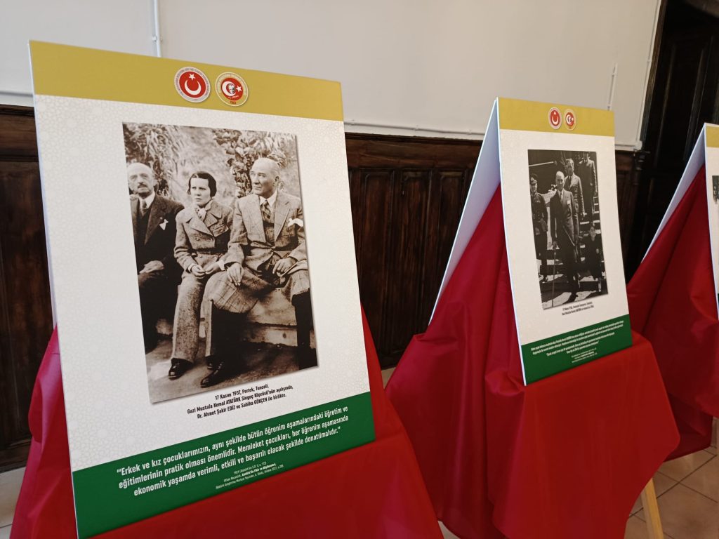 Atatürk'ün aile ilişkilerini yansıtan sergi | Edirne Ahval Gazetesi WhatsApp Image 2025 12 21 at 14.56.22 | Edirne Ahval Gazetesi
