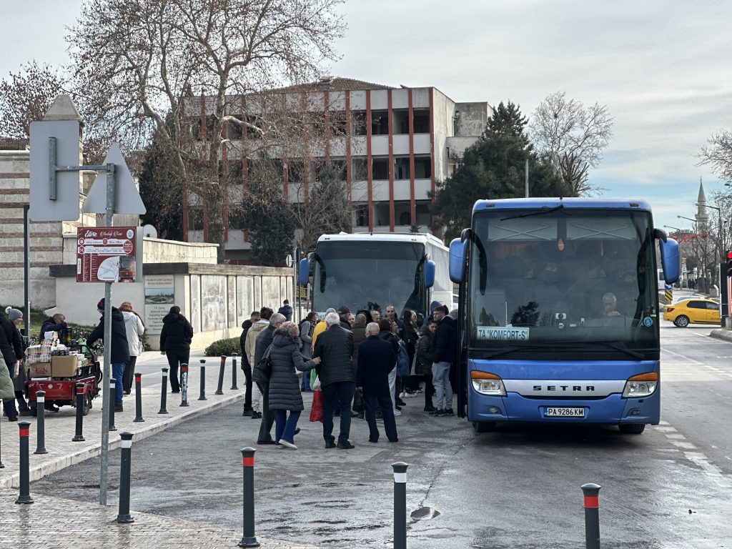 Avroya geçişte kafa karışıklığı | Edirne Ahval Gazetesi IMG 2582 | Edirne Ahval Gazetesi