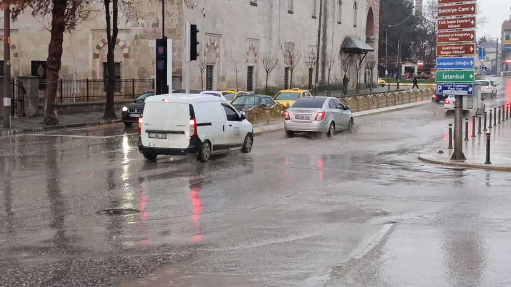 Edirne sağanağa teslim | Edirne Ahval Gazetesi WhatsApp Image 2026 01 07 at 10.46.26 1 | Edirne Ahval Gazetesi