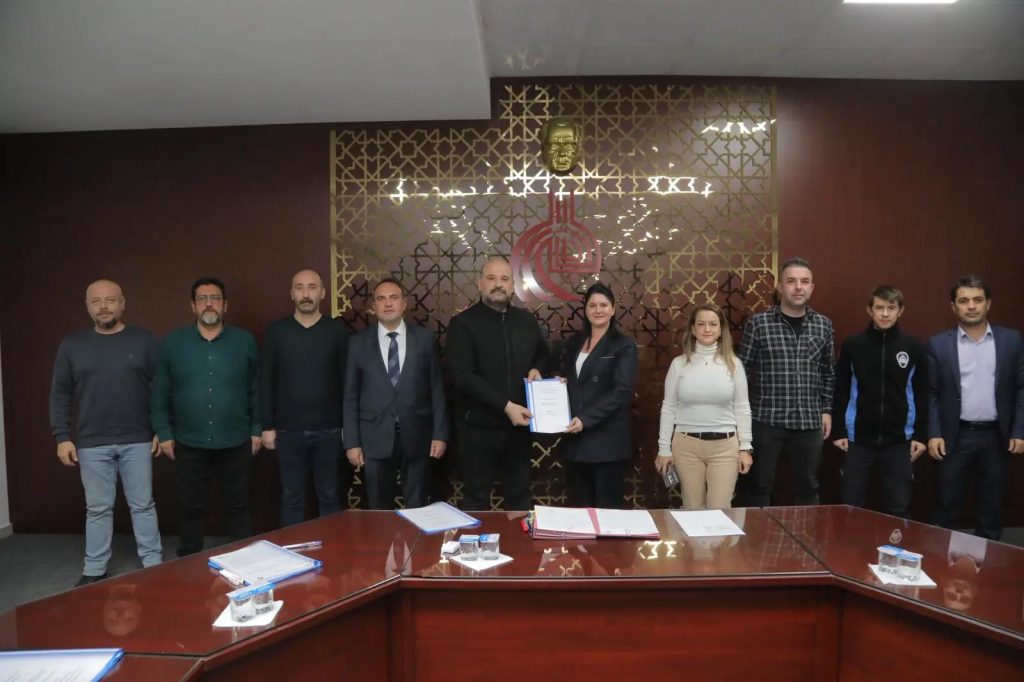 Memurların yüzünü güldüren imza | Edirne Ahval Gazetesi resim 4 | Edirne Ahval Gazetesi