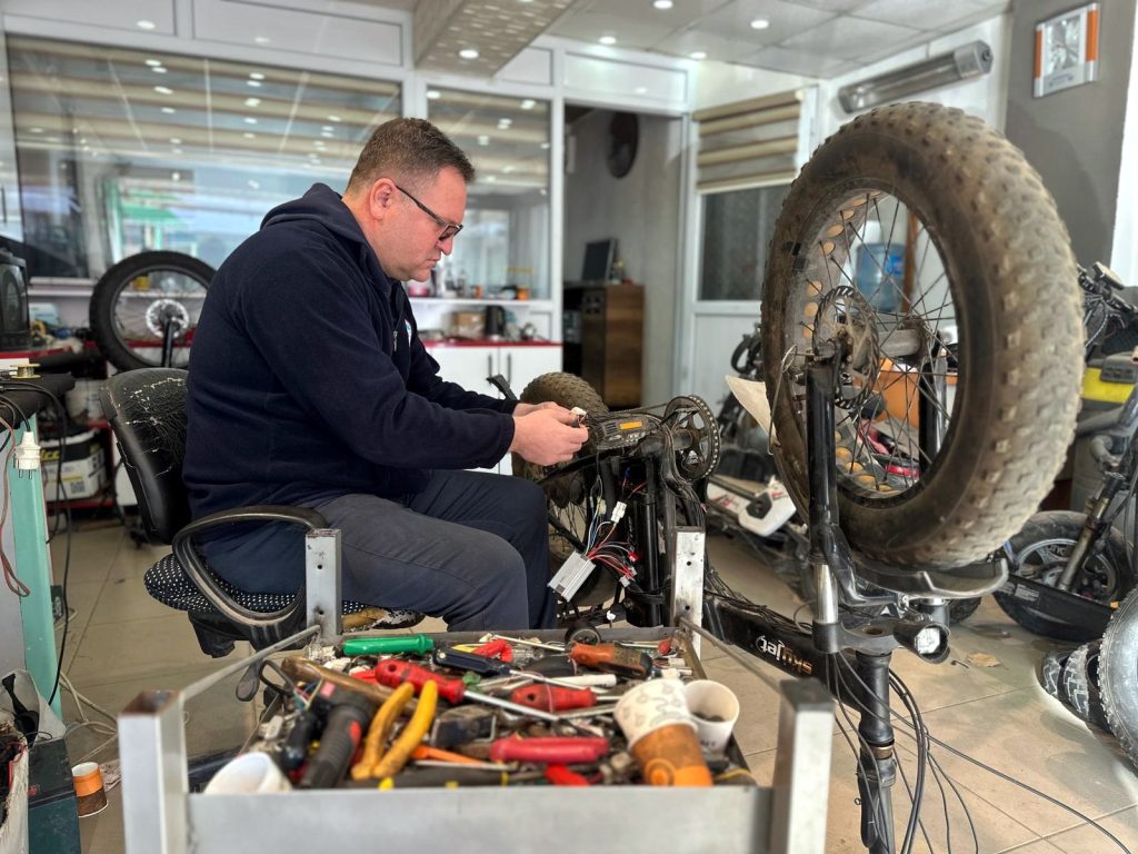 Sanayide teknolojiye ayak uyduran usta | Edirne Ahval Gazetesi WhatsApp Image 2026 02 01 at 15.51.36 | Edirne Ahval Gazetesi